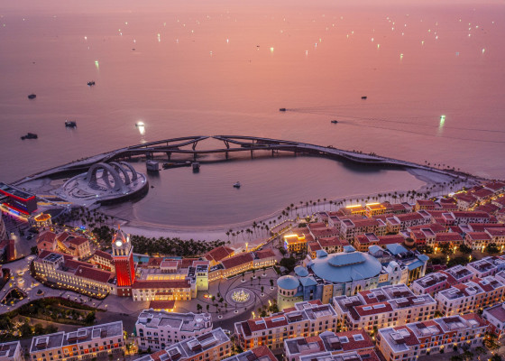 Thi công nội thất khách sạn Sunset Town cho môi trường biển